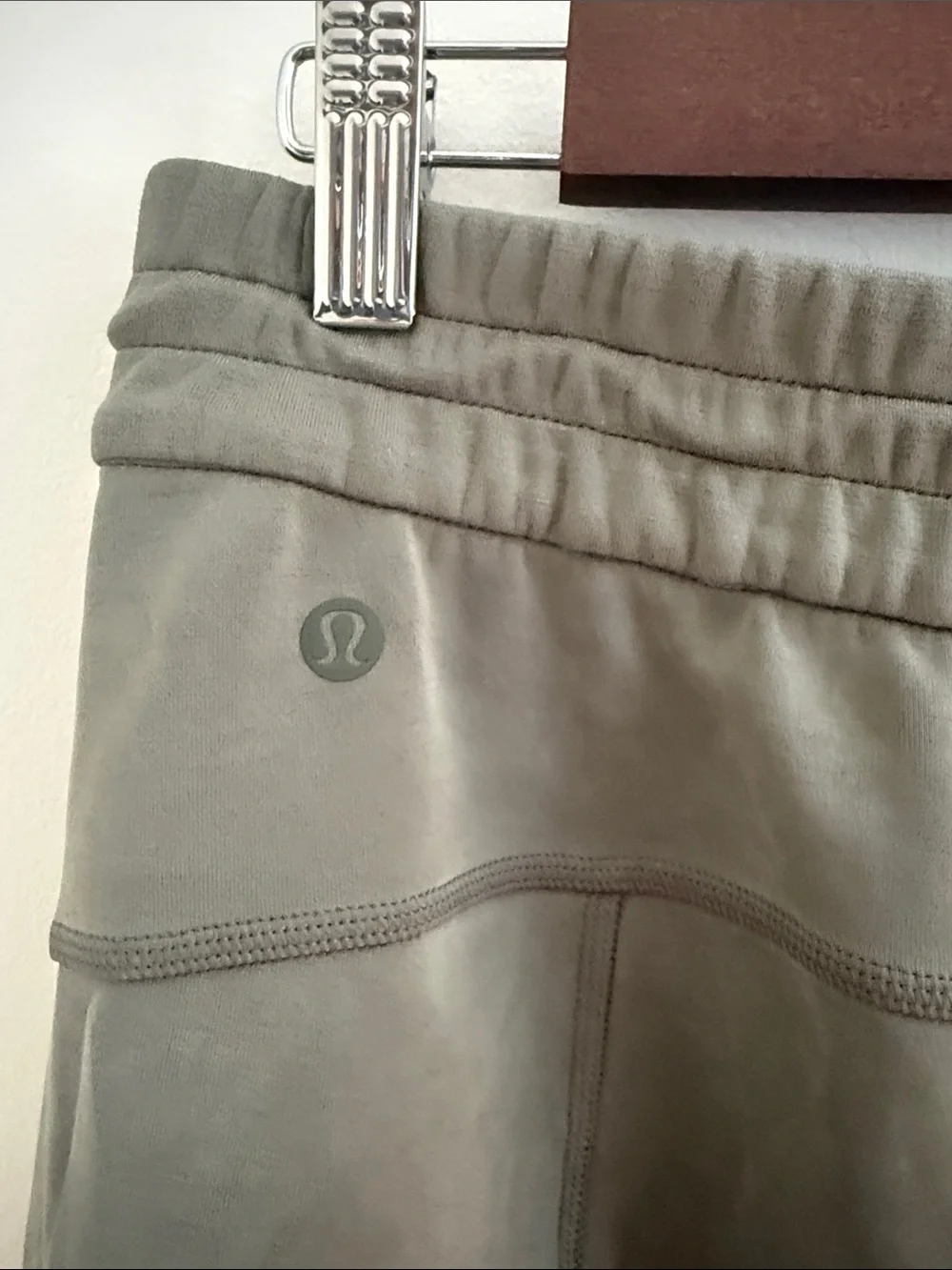 Women’s Olive Green Pull-On Casual Shorts